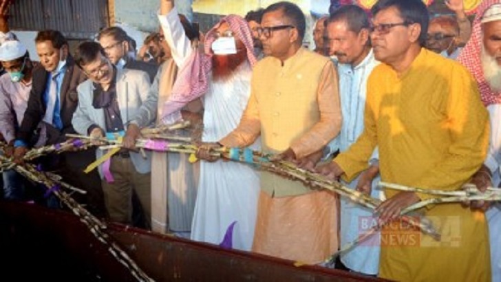 নাটোরে নর্থ বেঙ্গল সুগার মিলে আখ মাড়াই শুরু