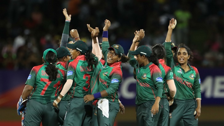 Ban women team