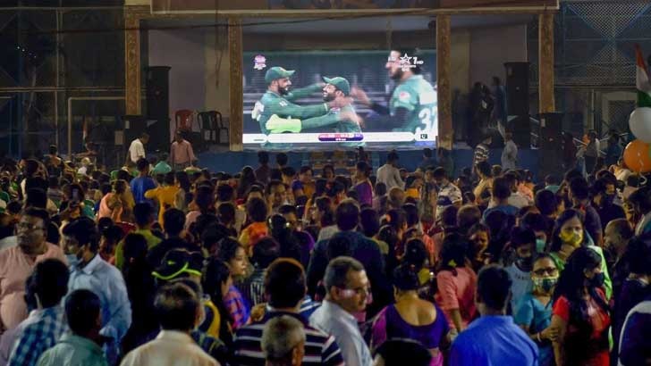 পাকিস্তানের জয় উদযাপন করায় তিন ছাত্রের বিচার শুরু