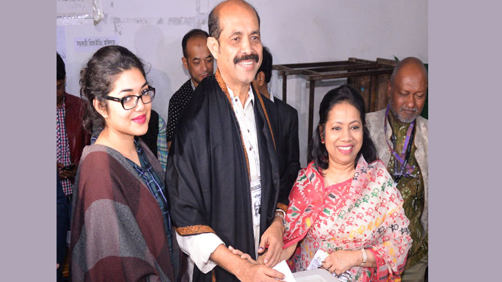মেয়র আতিক ও তার পরিবার আবারও করোনায় আক্রান্ত