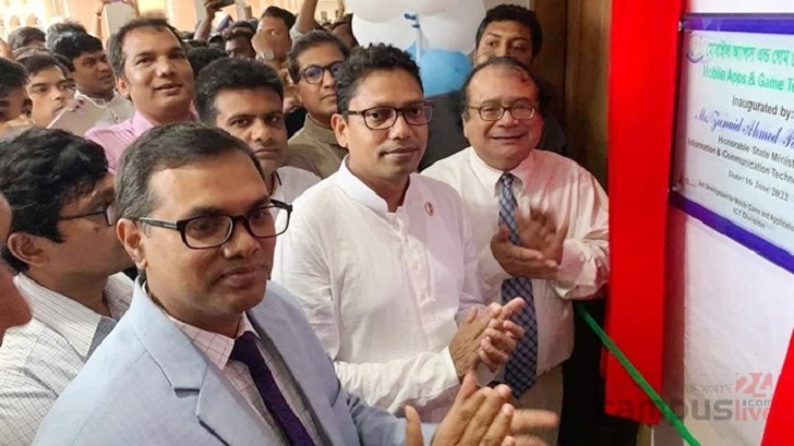 পলক